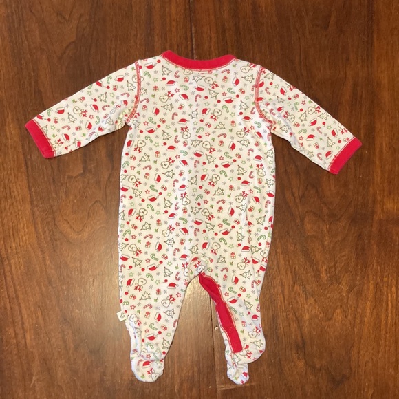 Set of (2) Baby Christmas Outfits Carter’s onesie 9M First Moments Footsie 3M - Picture 6 of 16